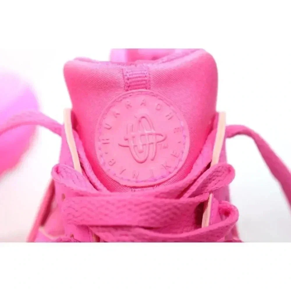 ladies Nike HUARACHE shoes size 4.5